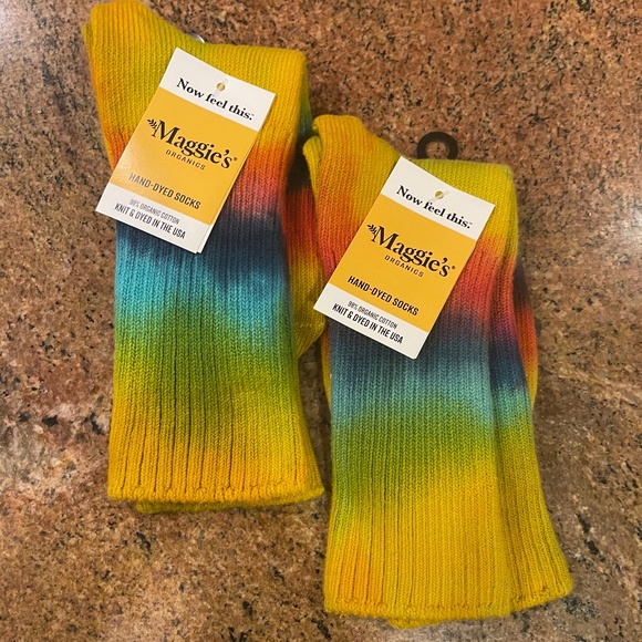 2 Pair Maggie's Organic Hand Died Crew Socks Medium Made in USA NWT - Picture 12 of 13